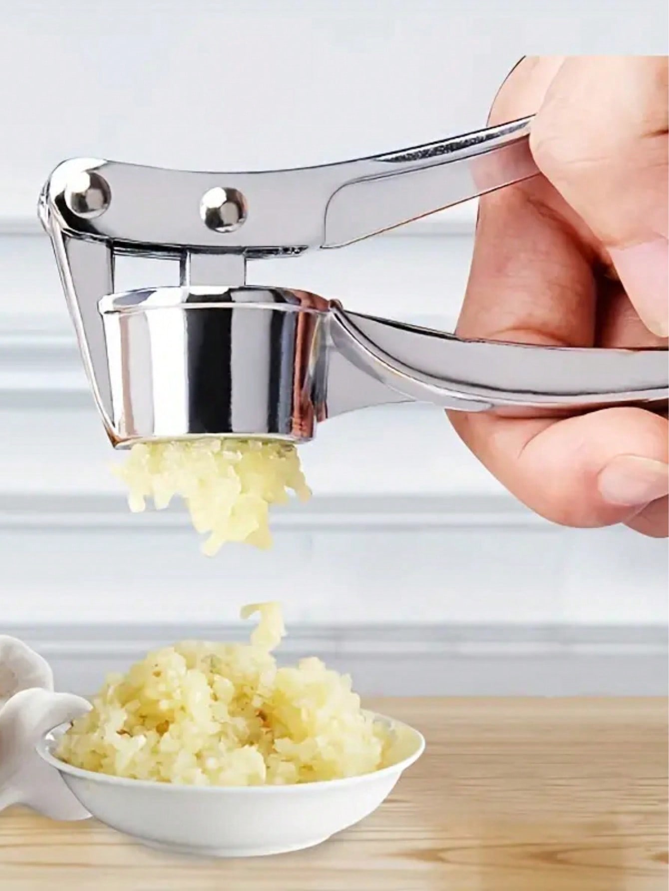 Kitchen Garlic Press Crusher M - đánh giá và giá Kitchen Job